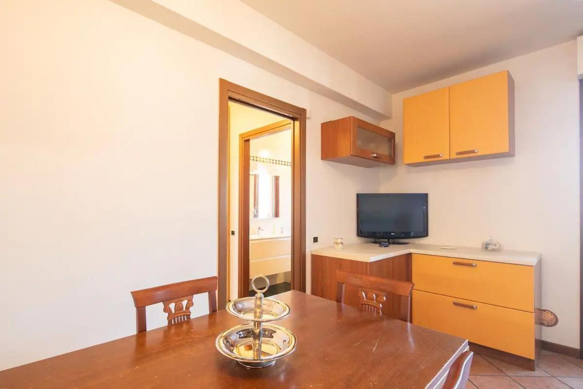 Suite Con 2 Balconi - 6 Guest Prato  Dış mekan fotoğraf